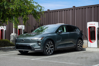 A partir del cuarto trimestre de 2026, los conductores de modelos Volvo totalmente eléctricos, como el compacto EX30, podrán utilizar más de 20.000 Supercargadores Tesla en toda Europa directamente a través de la propia aplicación para smartphone de Volvo
