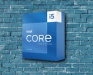 Según se informa, Intel está aumentando la producción de procesadores antiguos, como el Core i5 de 13.ª generación que se muestra en la imagen, para hacer frente a la escasez de DRAM.