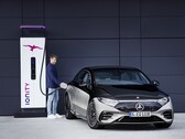 Mercedes-Benz ha anunciado un nuevo sistema de tarifas simplificado para su programa Mercedes me Charge. (Fuente de la imagen: Mercedes-Benz)