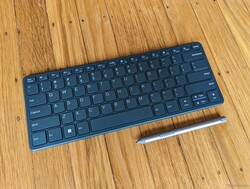 Lápiz activo y teclado externo incluidos