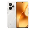 El Realme 15 estará disponible en tres colores, incluido el plata fluorescente (en la imagen). (Fuente de la imagen: Sudhanshu Ambhore)