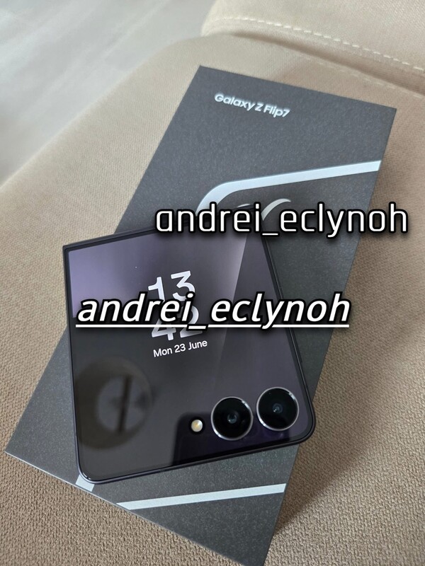 Alguien está celebrando su nuevo Samsung Galaxy Z Flip7 un poco demasiado pronto. (Fuente de la imagen: andrei_eclynoh)