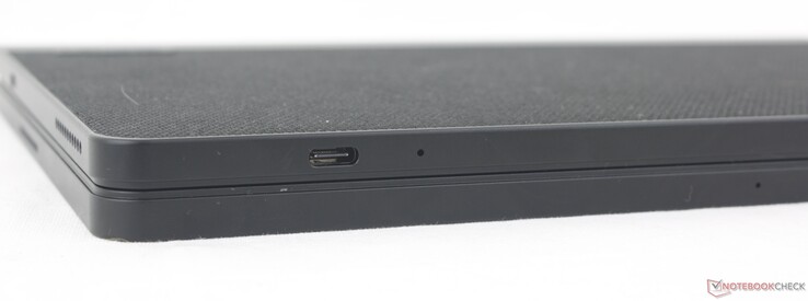 Frontal: USB-C 3.2 Gen. 2 (10 Gbps) + Power Delivery + DisplayPort, Micrófono, Mando de volumen