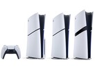 Mando DualSense de PlayStation, consola PS5 con unidad de disco, PS5 Digital Edition y PS5 Pro (de izquierda a derecha).