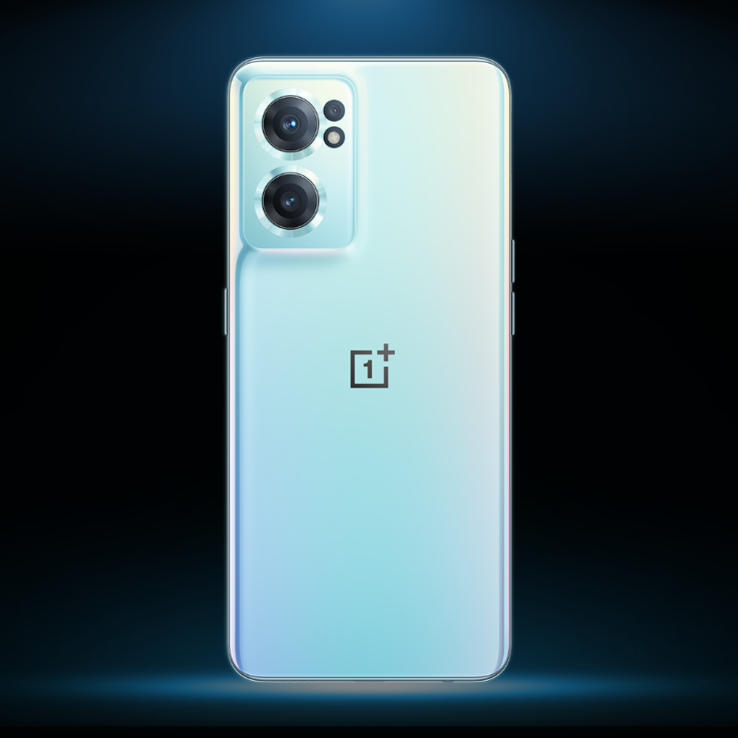 El OnePlus Nord CE 2 en su nuevo tono Bahama Blue. (Fuente: OnePlus vía Twitter)