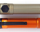 Linternas Olight Baton Ultra (arriba) y Baton 4 Pro.