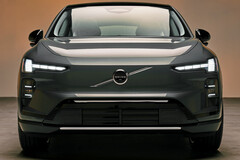 Ya han comenzado las entregas del nuevo Volvo EX60 en Europa. Este SUV eléctrico ofrece una autonomía de hasta 810 kilómetros.