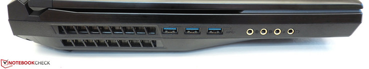 izquierda: 3x USB 3.0, 4x audio