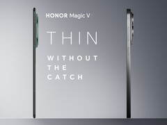 Honor ha insinuado anteriormente que el Magic V5 será más delgado que el Magic V3, fotografiado a la izquierda. (Fuente de la imagen: Honor - editado)