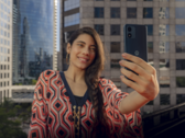 El Moto E13 está disponible en tres colores, todos con 2 GB de RAM y 64 GB de almacenamiento. (Fuente de la imagen: Motorola)