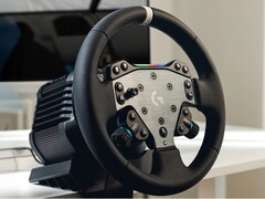 Sistema Logitech G RS50 con la distancia entre ejes RS50, el cubo de rueda RS, la llanta y la abrazadera de escritorio. (Fuente de la imagen: Logitech)