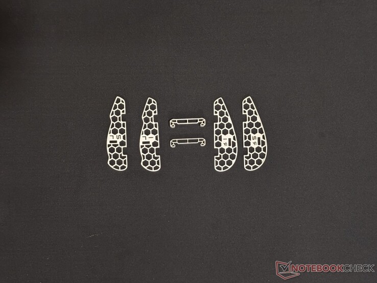 Los seis espaciadores incluidos en el paquete.