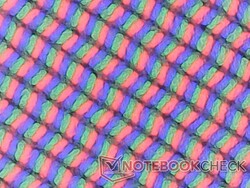 La superposición mate es ligeramente más granulada que una alternativa brillante