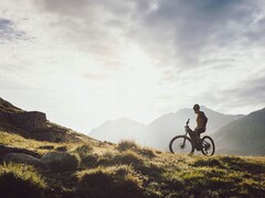 La bicicleta eléctrica Centurion No Pogo SL tiene un cuadro ligero de carbono. (Fuente de la imagen: Centurion)