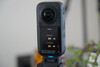 La X6 puede grabar vídeo con una resolución de hasta 8K a 50 fps.