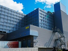 La apuesta de 2.000 millones de dólares de SoftBank por Intel sigue a las conversaciones sobre un acuerdo de fundición mucho mayor. En la imagen: La fábrica D1X de Intel en Oregón (Fuente de la imagen: Nvidia)