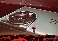 El OnePlus 11 pierde dos configuraciones de memoria respecto a su lanzamiento chino. (Fuente de la imagen: OnePlus)