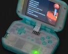 La Pi Tin es un nuevo dispositivo portátil de bricolaje (Fuente de la imagen: jackw01, soaporsalad)