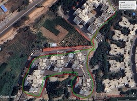 Navegación dentro de un denso campus de viviendas