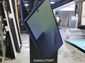 El Galaxy Z Fold7 parece más delgado que todos los modelos anteriores Galaxy Z Fold. (Fuente de la imagen: Alchimist Leaks)