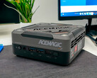 Análisis del Acemagic AM18: Mini PC para juegos de llamativo aspecto ciberpunk con AMD Ryzen 7 7840HS y 32 GB de RAM