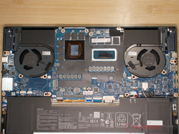 Placa base antigua en el nuevo Zenbook