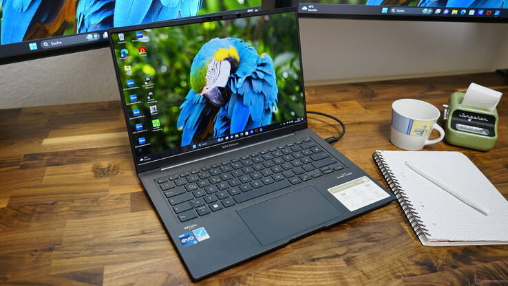 Asus Zenbook 14X UX3404V con colorida pantalla OLED Asus Zenbook 14X UX3404V con colorida pantalla OLED