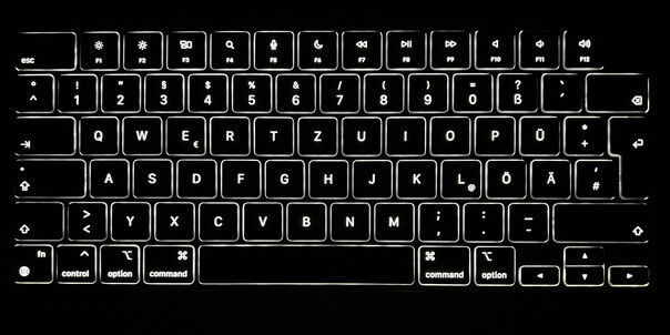 Este teclado gustará a los que prefieren trabajar de noche (Fuente de la imagen: Notebookcheck - editado)