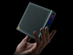 La OneXGPU Lite cuesta unos 547 dólares en China. En la imagen: una foto promocional de la eGPU. (Fuente de la imagen: OneXPlayer - editado)