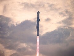 Una imagen que muestra el lanzamiento de la nave espacial Starship. (Fuente de la imagen: SpaceX)