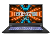 Chasis más voluminoso con robustas soluciones de refrigeración. (Fuente de la imagen: Gigabyte)