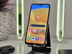 Revisión: Samsung Galaxy A25 5G. Dispositivo de revisión proporcionado por cyberport.de