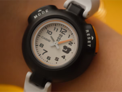 La Casio SAN-100H-7BJR (en la imagen) sólo tiene dos botones. (Fuente de la imagen: Casio)