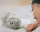 Según se informa, el Moflin de Casio puede expresar 4 millones de rasgos de personalidad y comportamientos diferentes. (Fuente de la imagen: Casio vía YouTube)