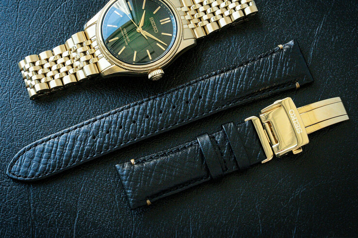 Desde este punto de vista, el reloj Seiko Presage Classic x Tradman's Bonsai adquiere un aspecto totalmente diferente.