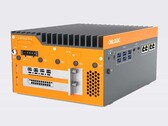 Muchos puertos y espacio para una GPU profesional de sobremesa SFF. (Fuente de la imagen: Onlogic)