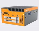 Muchos puertos y espacio para una GPU profesional de sobremesa SFF. (Fuente de la imagen: Onlogic)