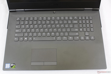 El diseño y la sensación del teclado son casi idénticos a los de un IdeaPad