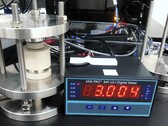 El material de la batería de estado sólido de IA se prensa en gránulos de electrodos (imagen: Microsoft)
