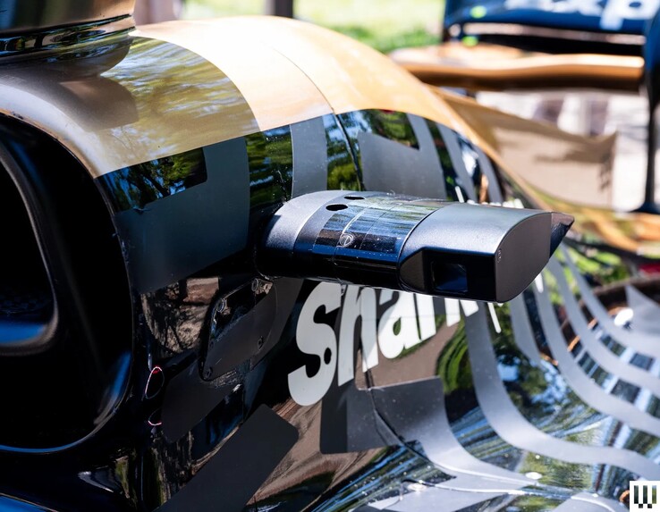 Apple's custom iPhone-based camera for shooting Formula One race scenes (Fuente de la imagen: Wired)