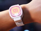 La pantalla de matriz de puntos de Godox también se puede llevar como pulsera.
