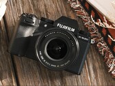 La Fujifilm X-S20 es una actualización de la gama media de cámaras APS-C con montura X de Fujifilm. (Fuente de la imagen: Fujifilm)