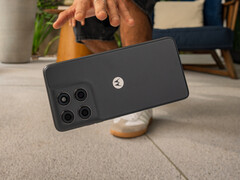 El Moto G37 Power cuenta con certificación IP64 y MIL-STD-810H.