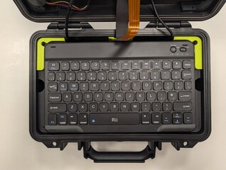 Puede elegir cualquier teclado que se adapte al caso.