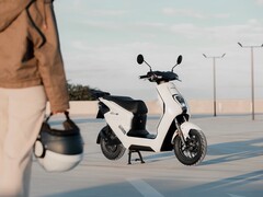 El scooter Honda EM1 e: tiene una autonomía de hasta 48 km. (Fuente de la imagen: Honda)