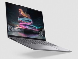 Lenovo Yoga Pro 7 14IMH9: Dispositivo de revisión proporcionado por Intel Alemania