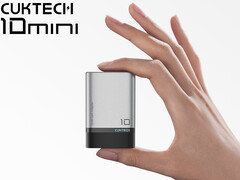 El 10 Mini cuesta unos 25 dólares en China. En la imagen: el adaptador de corriente. (Fuente de la imagen: Cuktech - editado)