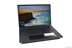 Review: Asus ProArt StudioBook Pro X W730G5T, proporcionada por Asus