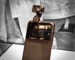 El Honor Robot Phone coloca su cámara principal en un brazo robótico con cardán (Fuente de la imagen: 新浪新知, Honor)