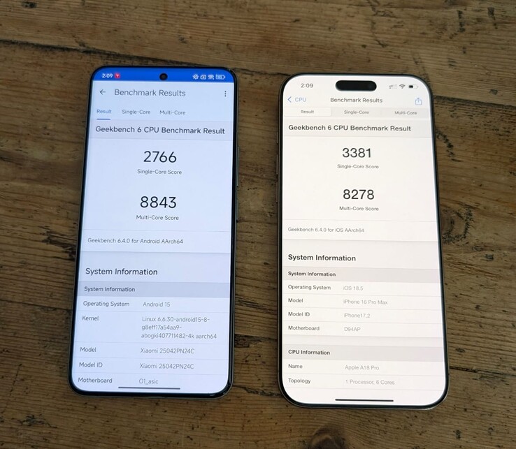 Xiaomi 15S Pro con Xring O1 vs Apple iPhone 16 Pro Max con A18 Pro. (Fuente de la imagen: Max Weinbach en X)
